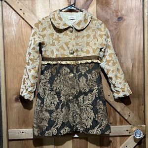 Goergnickety  girls coat size 10 years, gold and brown tapestry